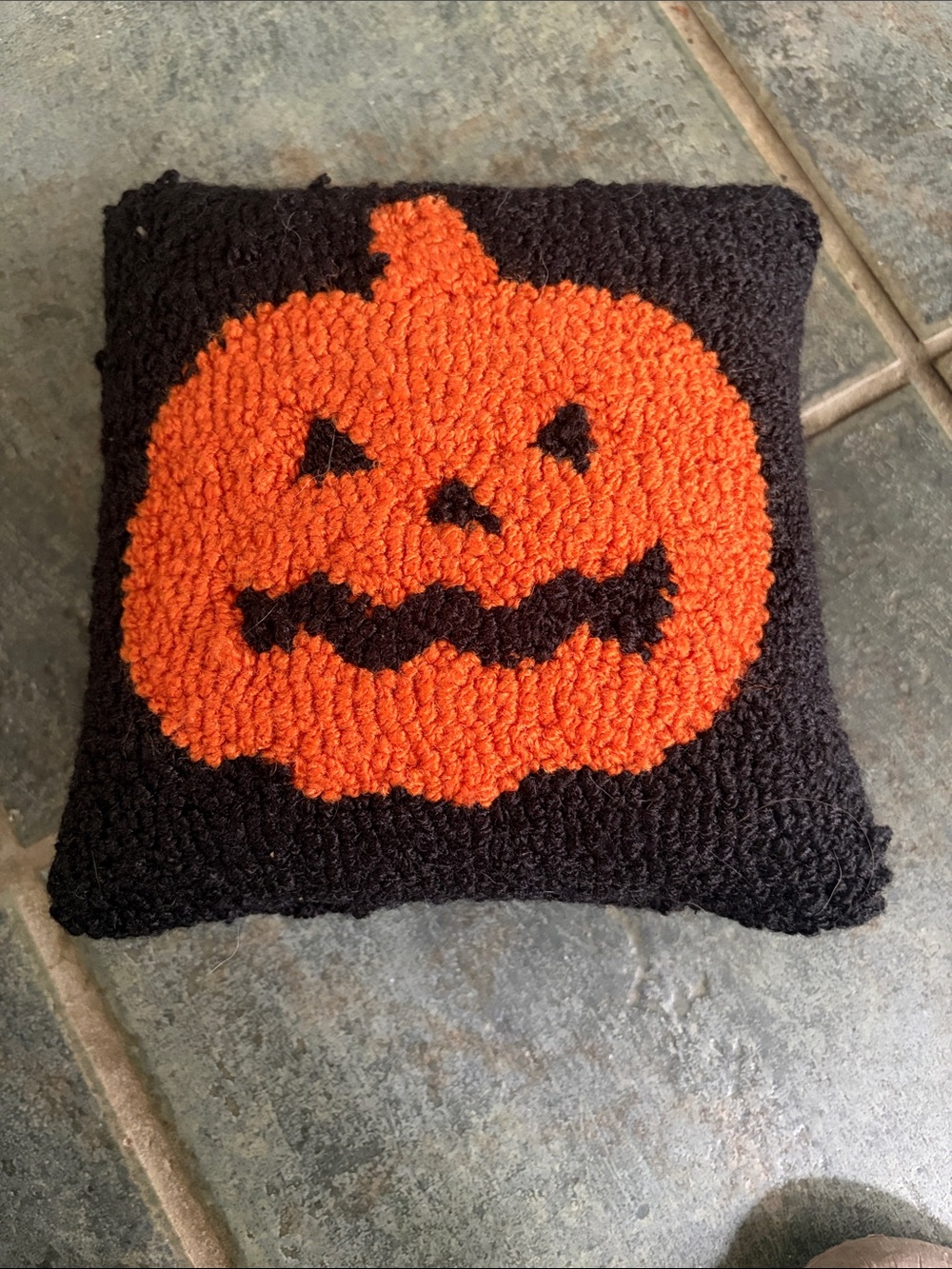 Halloween Pumpkin Hooked Accent Pillow - Orange & Black